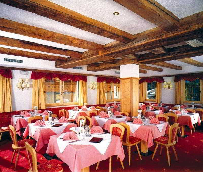 Hotel Cristallo Canazei Dış mekan fotoğraf